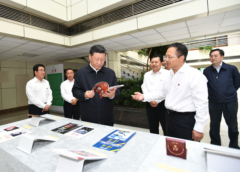 8月19日至22日，中共中央總書記、國家主席、中央軍委主席習近平在甘肅考察。這是21日下午，習近平在讀者出版集團有限公司考察。